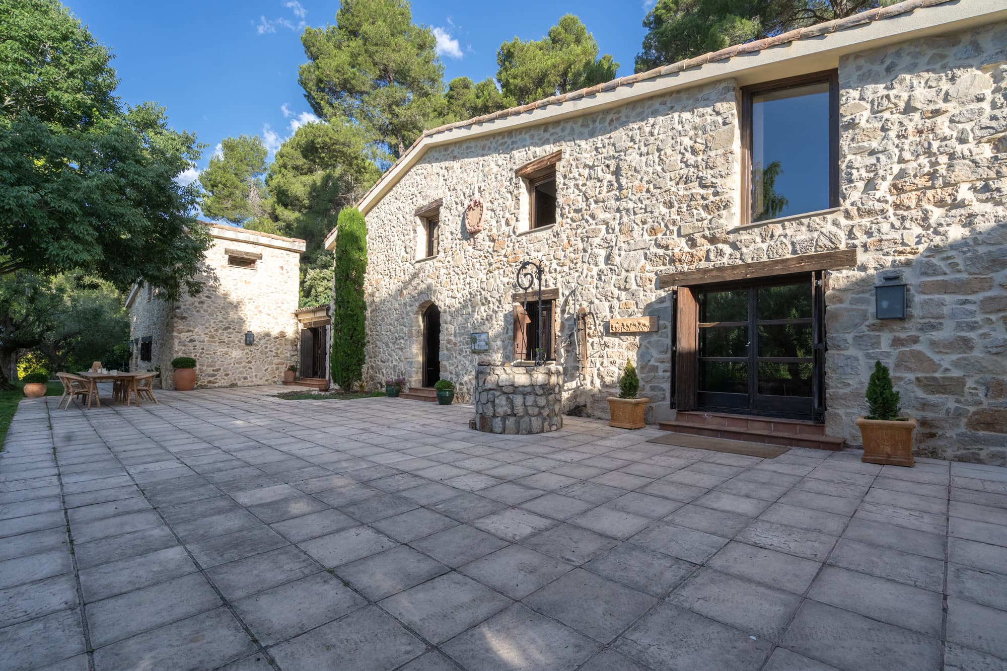 Außenansicht & Patio